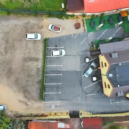 Penzion Wellness & Restaurant Zoborska, Free Parking-2